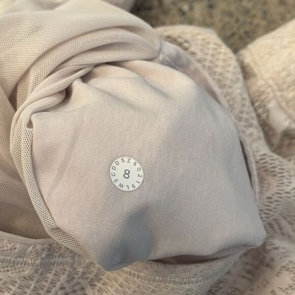 LULULEMON In Depth Lace Jacket - Picture 15 of 15